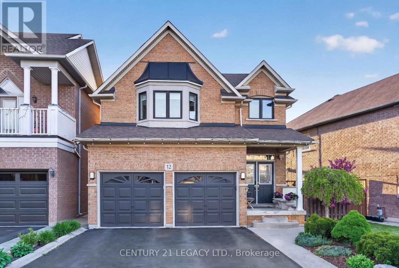 Property Photo:  12 Aria Lane  ON L6S 6J5 