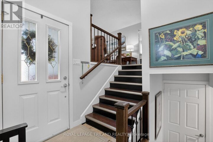 Property Photo:  31 Beechbank Crescent  ON N6E 2N9 