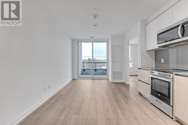 Property Photo:  3100 Keele Street 421  ON M3M 0E1 