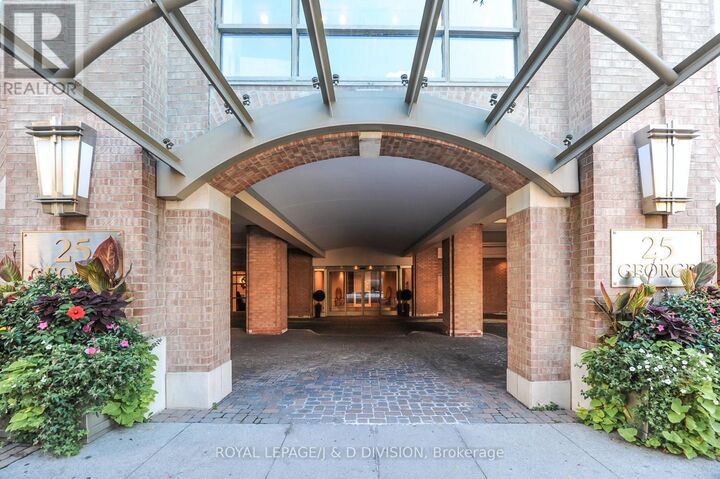 Property Photo:  25 George Street 405  ON M5A 4L8 