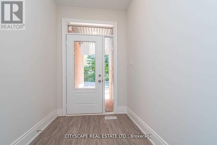 Property Photo: 563 Wedgewood Drive ON L7L 0J9