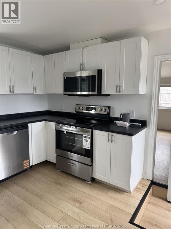 Property Photo:  819 Frank Avenue 2  ON N8S 3P4 