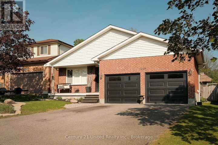 Property Photo: 2229 Lorraine Drive ON K9L 1Y6