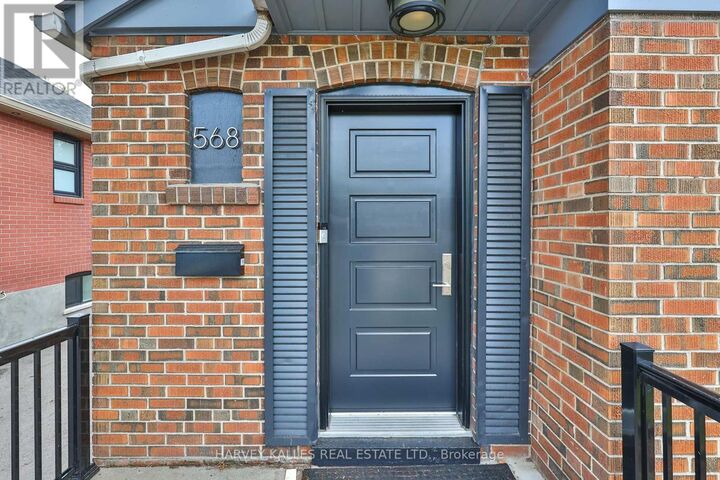 Property Photo:  568 Northcliffe Boulevard  ON M6E 3L7 