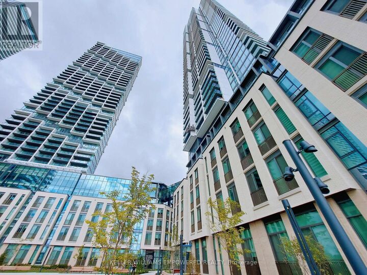 Property Photo:  7890 Jane Street 5109  ON L4K 0K9 