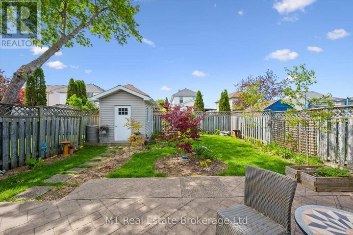 Property Photo:  82 Starview Crescent  ON N1E 7A1 