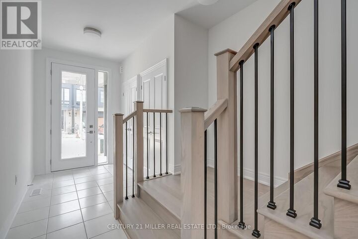 Property Photo: 2273 Turnberry Road 31 ON L7M 2B2