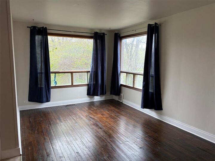 Property Photo:  175 Waddell Avenue West  MB R0A 0H0 