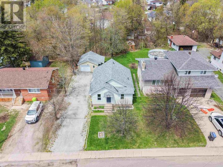 Property Photo: 59 Knox Ave ON P6B 3X8