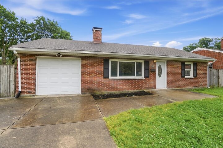 Property Photo:  1228 Alta Vista Drive  OH 45420 