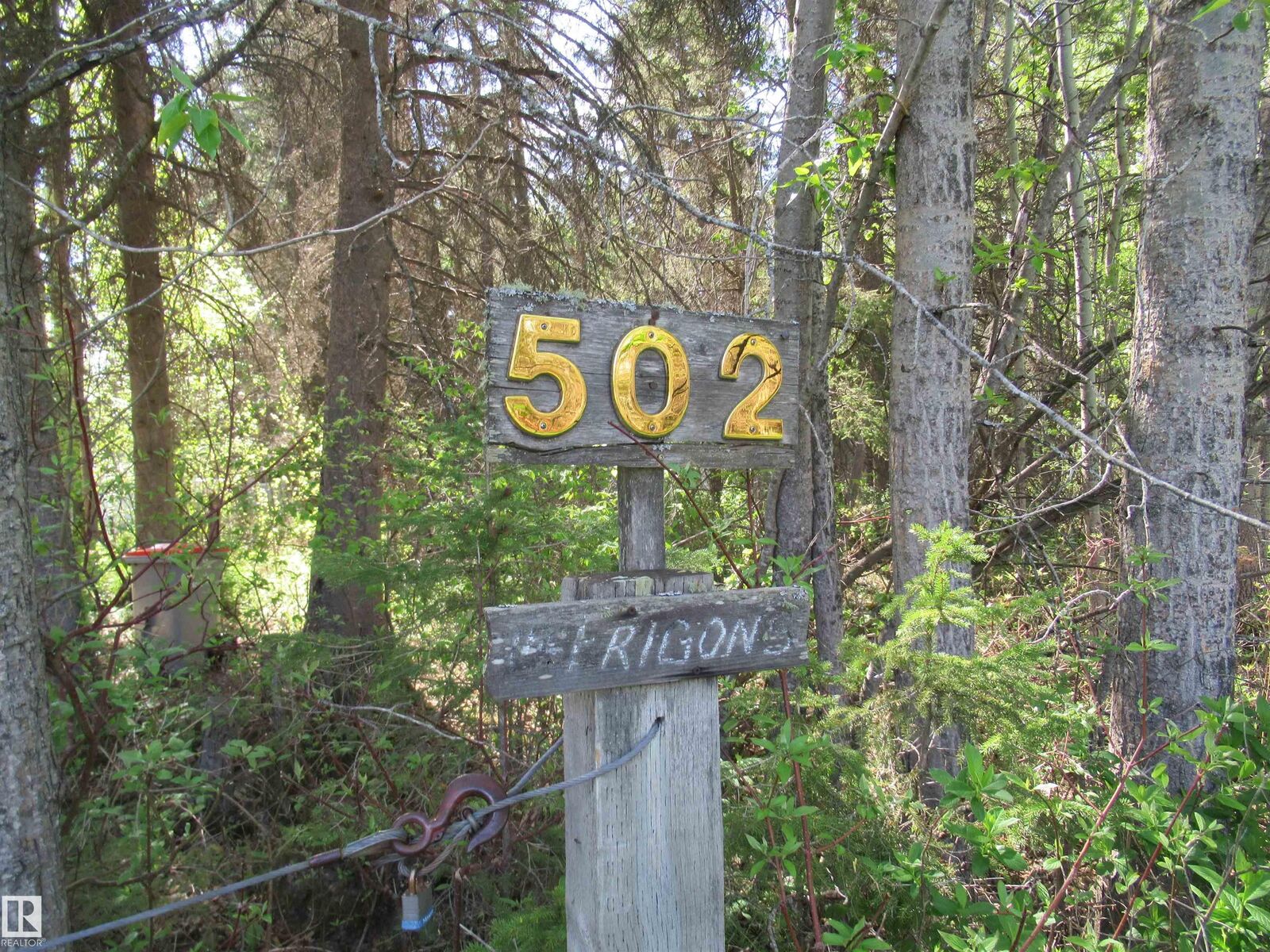 Property Photo:  502 Bonnie Drive  AB T0C 2C0 