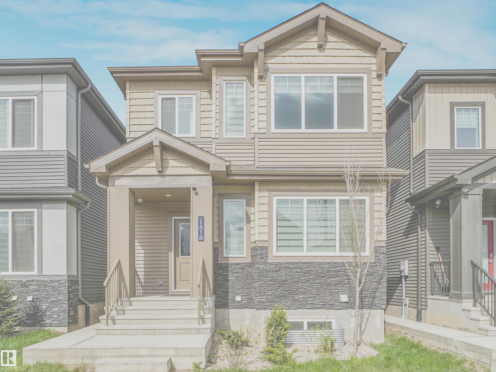 Property Photo: 1518 Siskin Link Link NW AB T5S 0T9