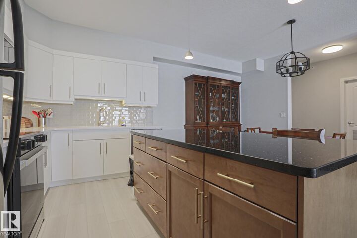Property Photo:  1406 Hodgson Way NW 432  AB T6R 1K3 