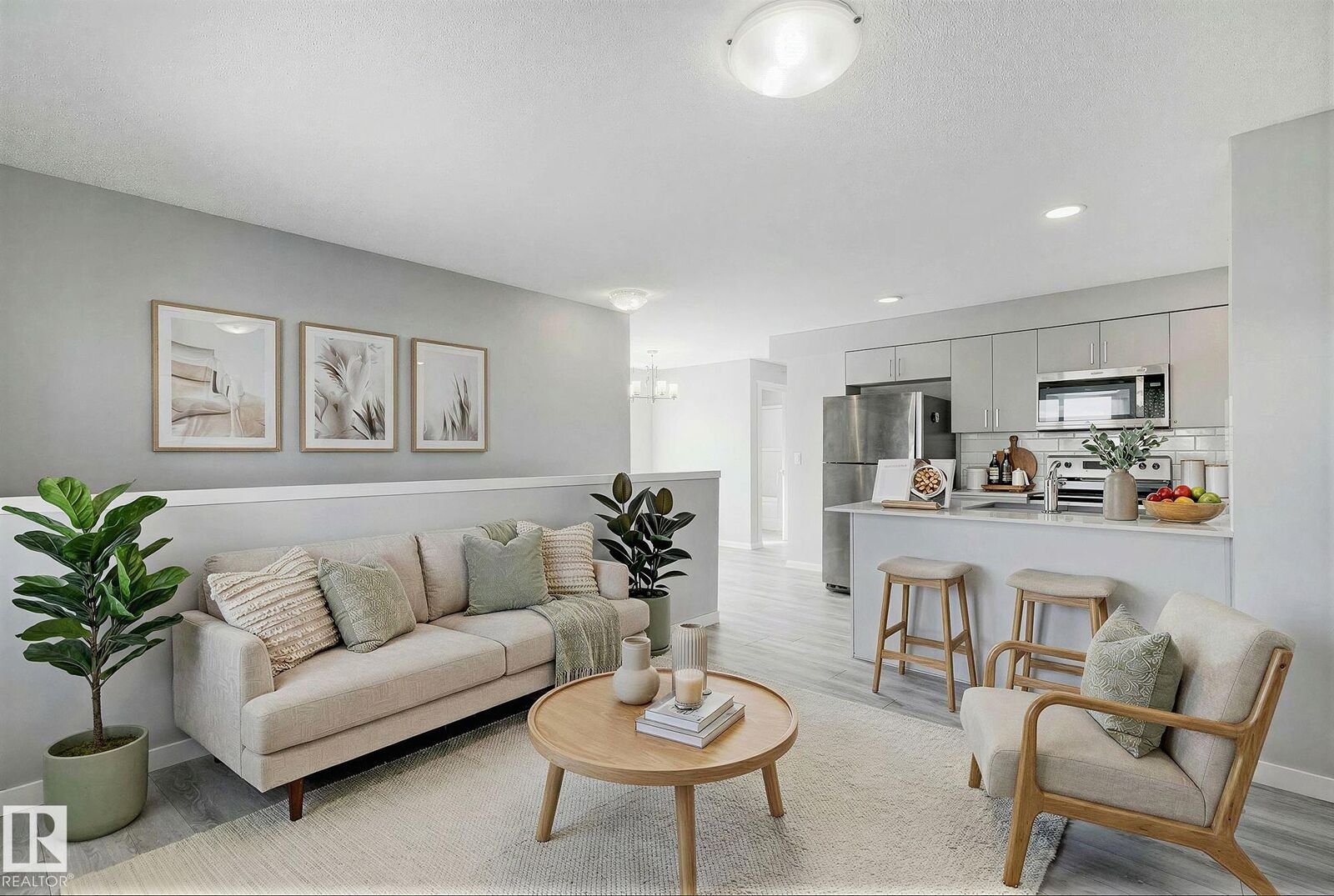 Property Photo: 1530 Tamarack Boulevard NW 20 AB T6T 2E6