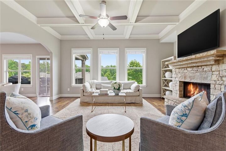 Property Photo: 4010 Pinebrook Circle GA 30028