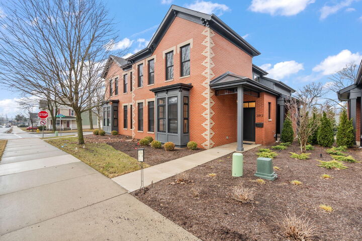 Property Photo:  203 N Campbell Street #2  IN 46385 