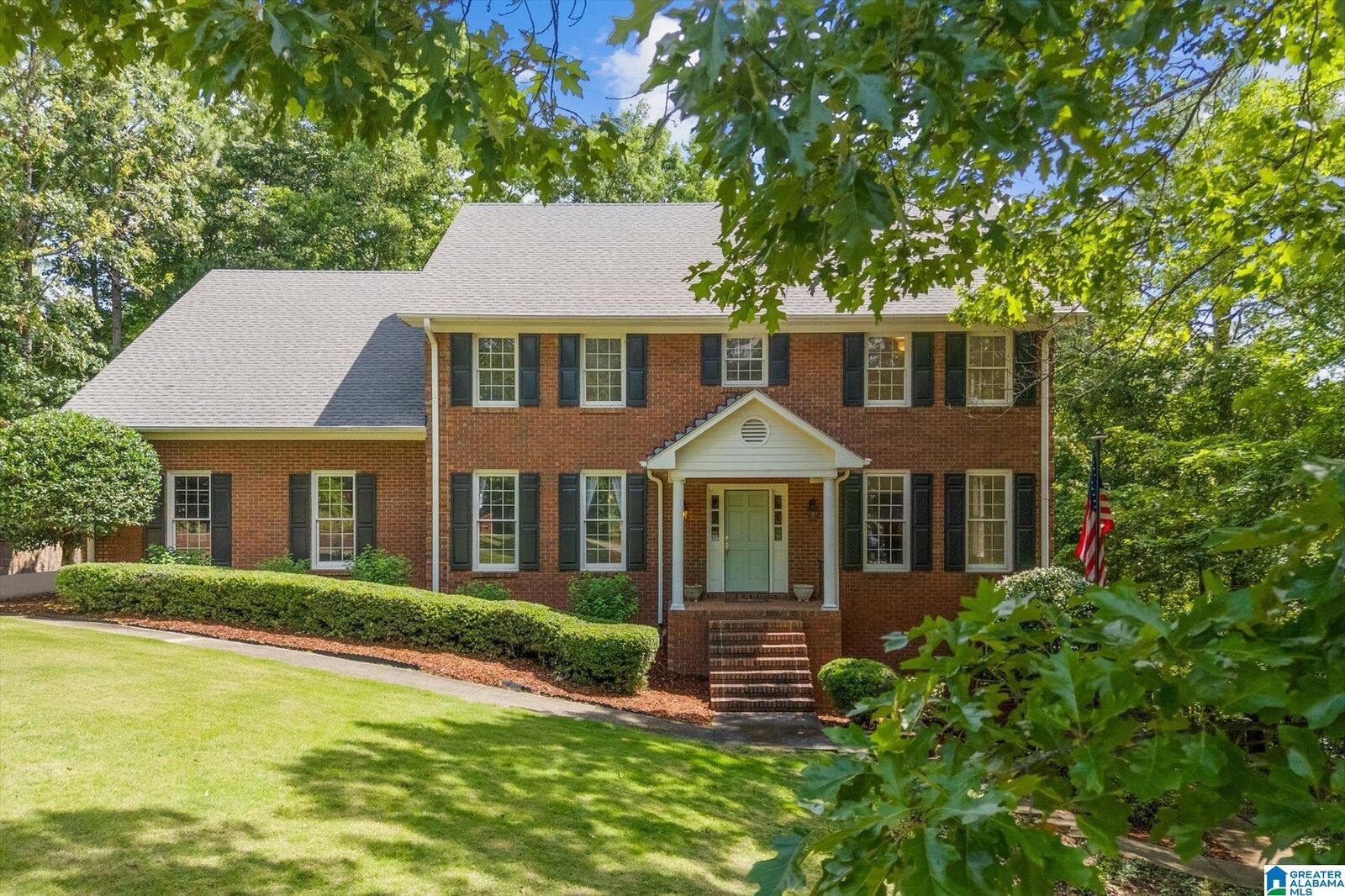 Property Photo: 3211 Mountain Ridge Circle AL 35242