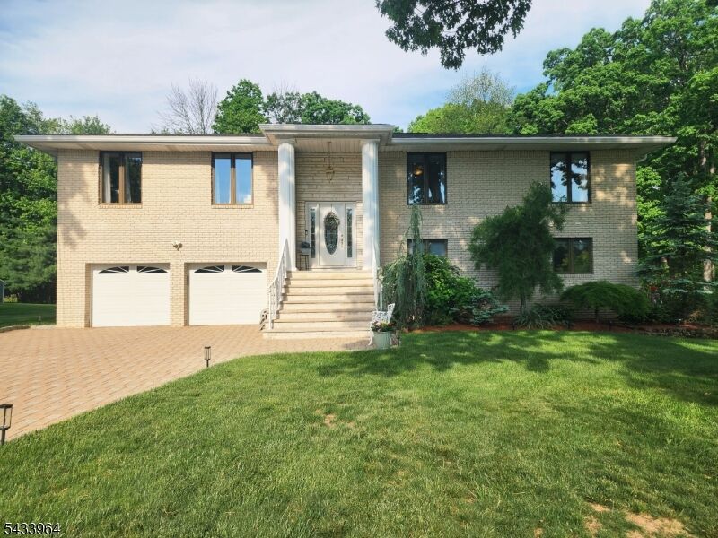 Property Photo:  39 Douglas Dr  NJ 07082 