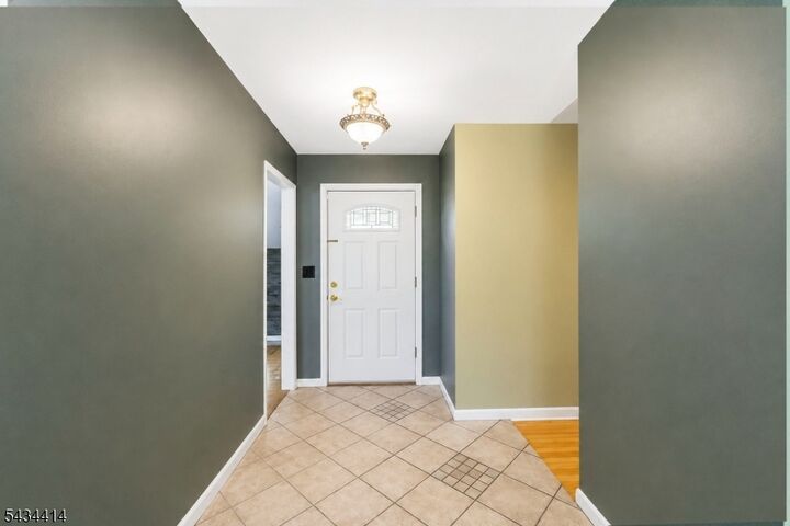 Property Photo:  128 Upper High Crest Dr  NJ 07480 