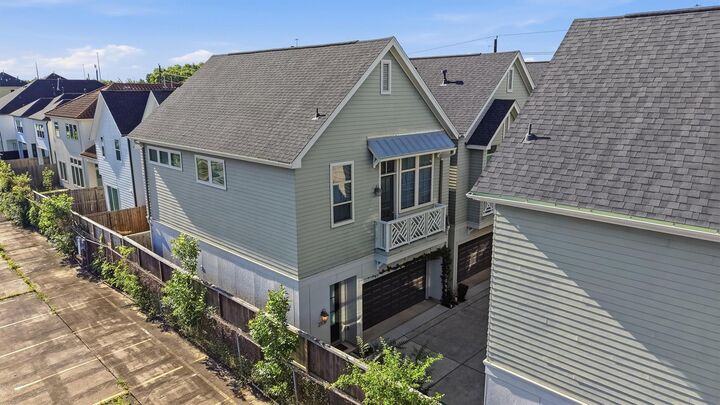 Property Photo: 2117 Naomi Street B TX 77054
