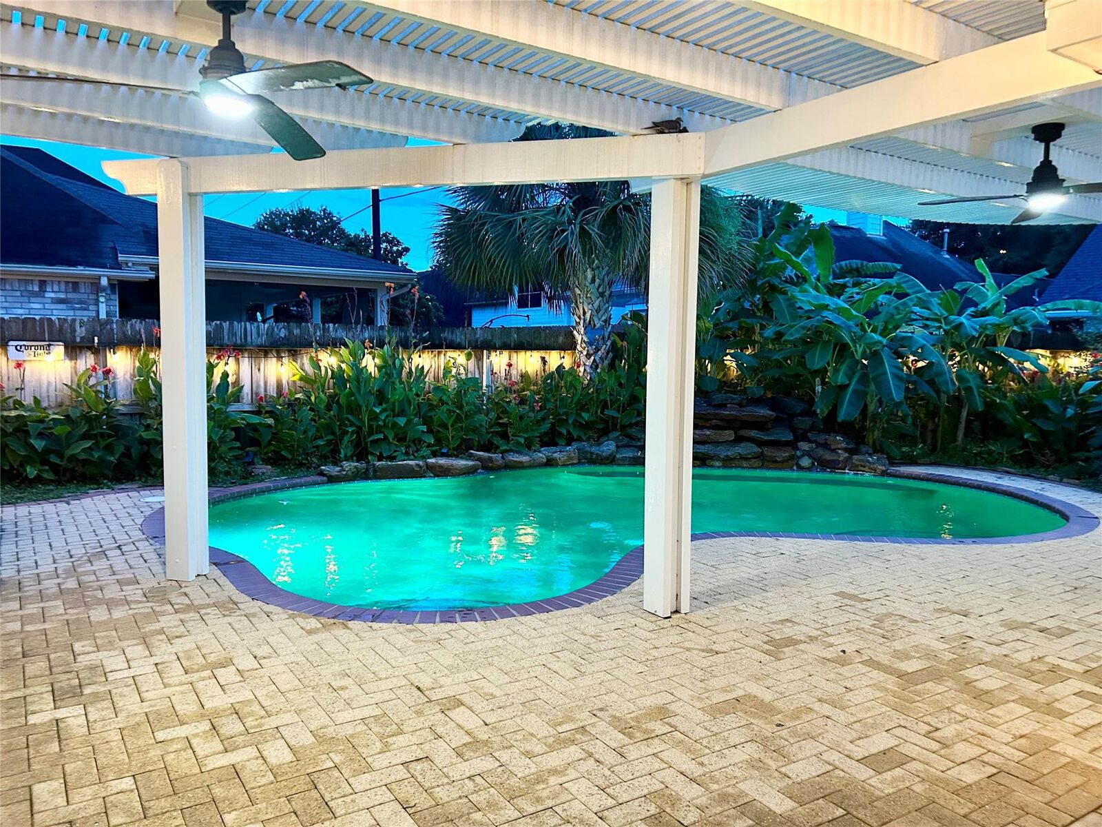 Property Photo: 6802 Oak Run Drive TX 77407
