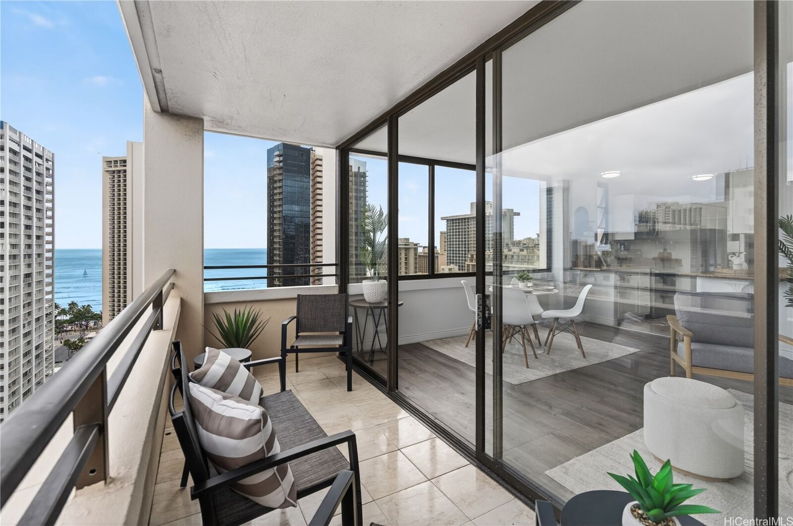 Property Photo:  2410 Cleghorn Street 2503  HI 96815 