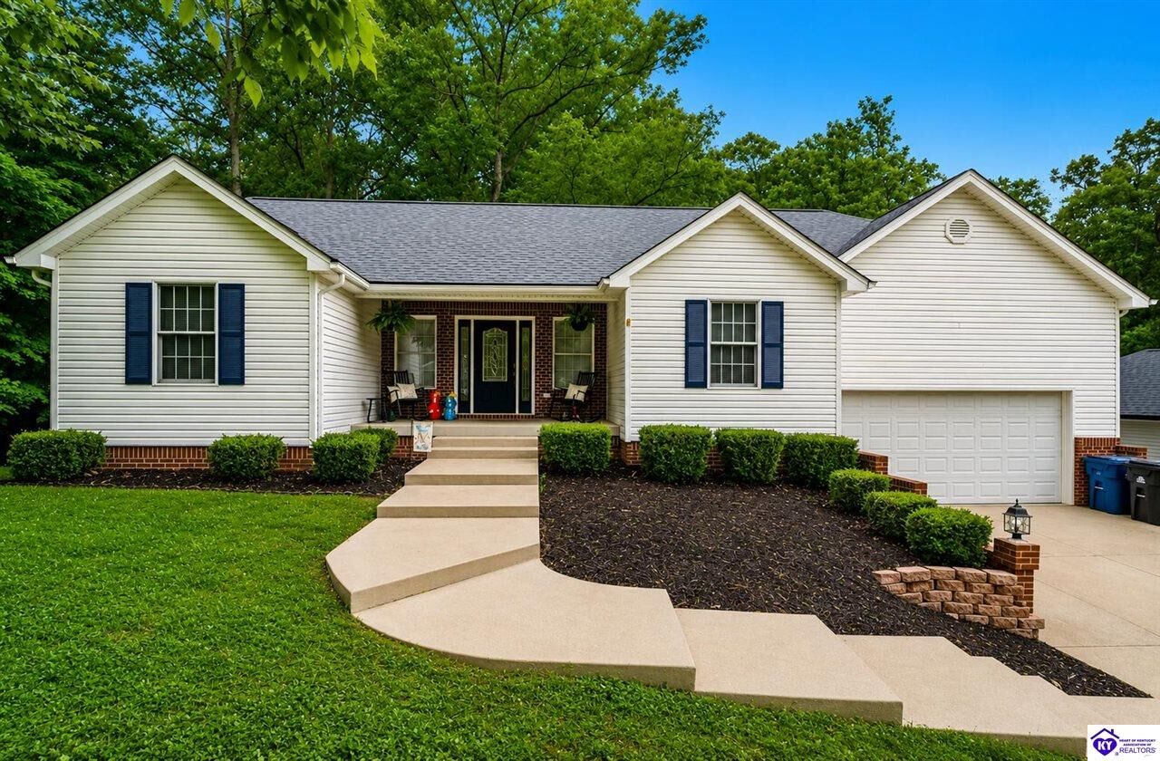 Property Photo:  310 Catbird Road  KY 40108 