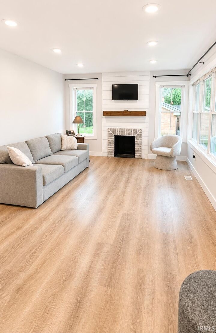 Property Photo:  1506 N Sugarland Road  IN 47501 