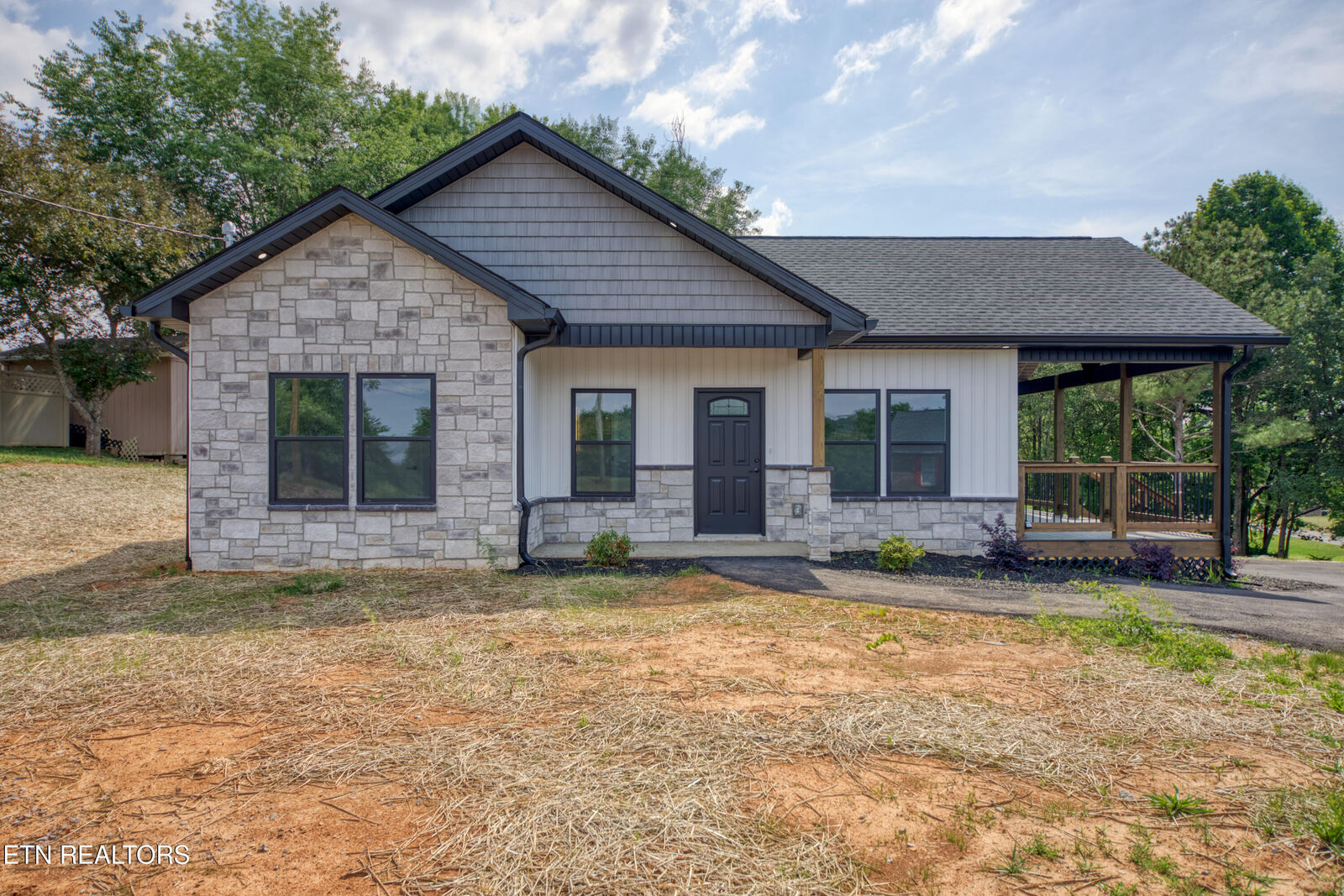 Property Photo:  447 Cherokee Hills Rd  TN 37865 