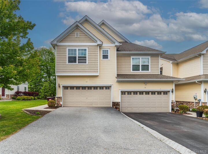 Property Photo:  33 Maple Fields Drive  NY 10940 