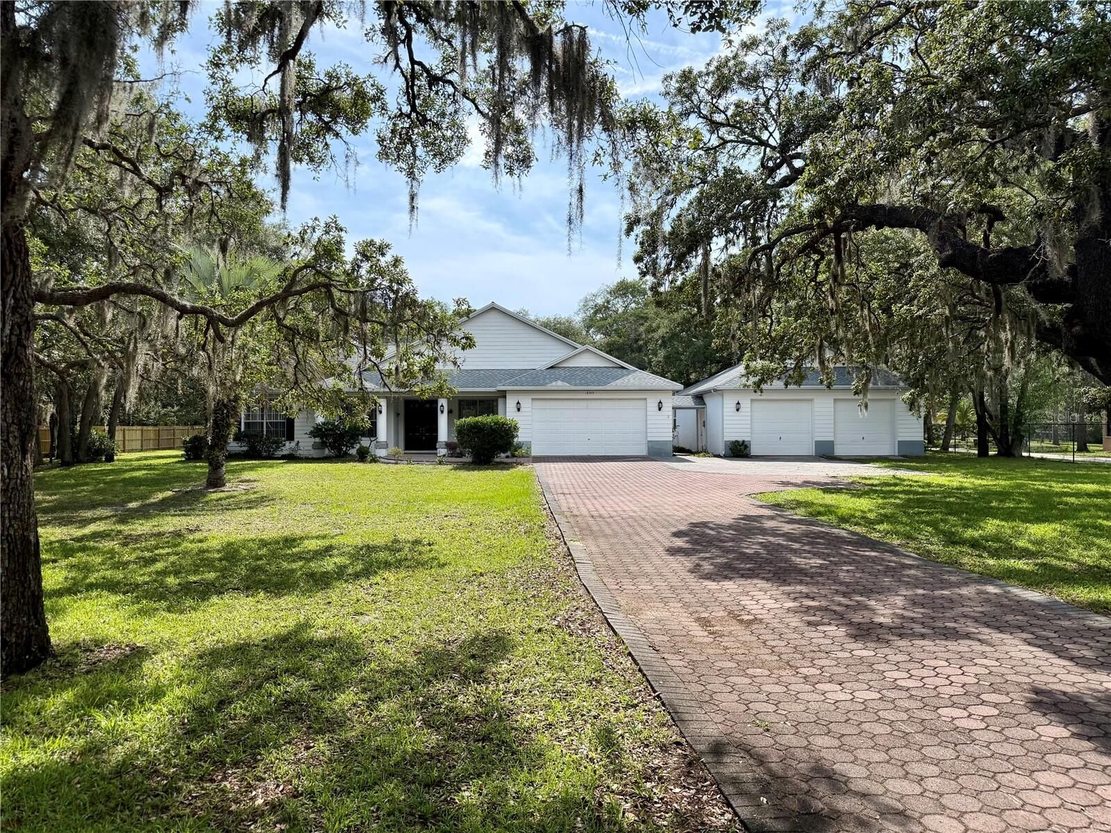 Property Photo:  18749 Lansford Drive  FL 34667 