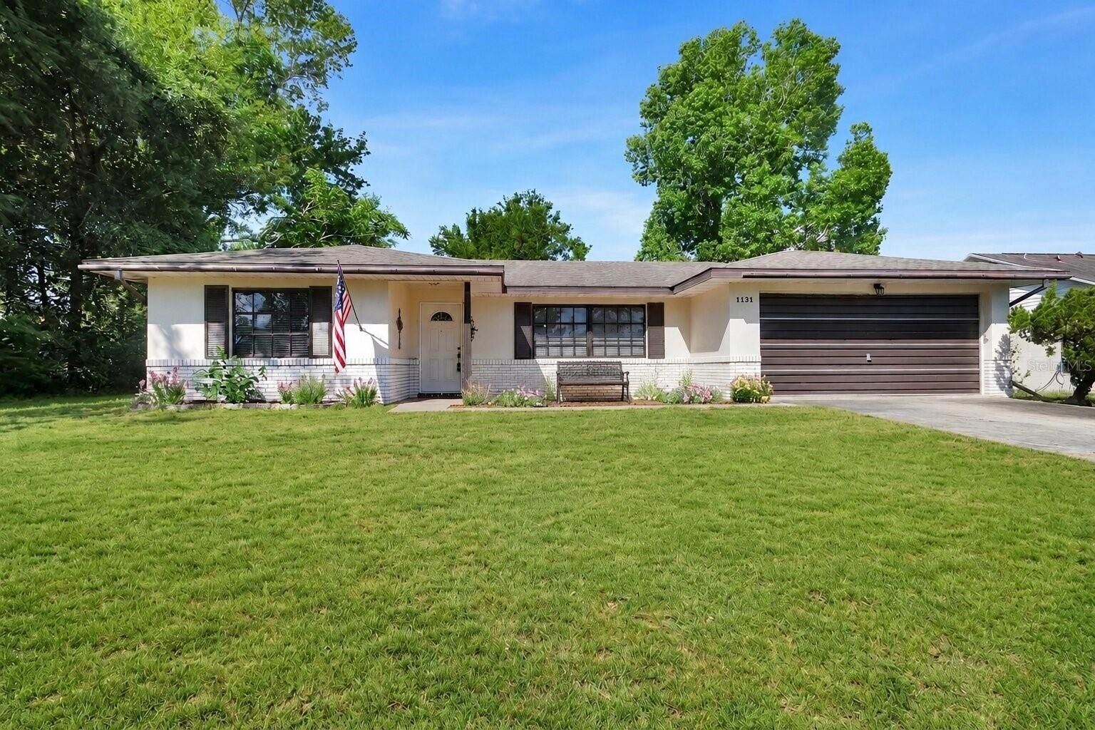 Property Photo:  1131 Abagail Drive  FL 32725 