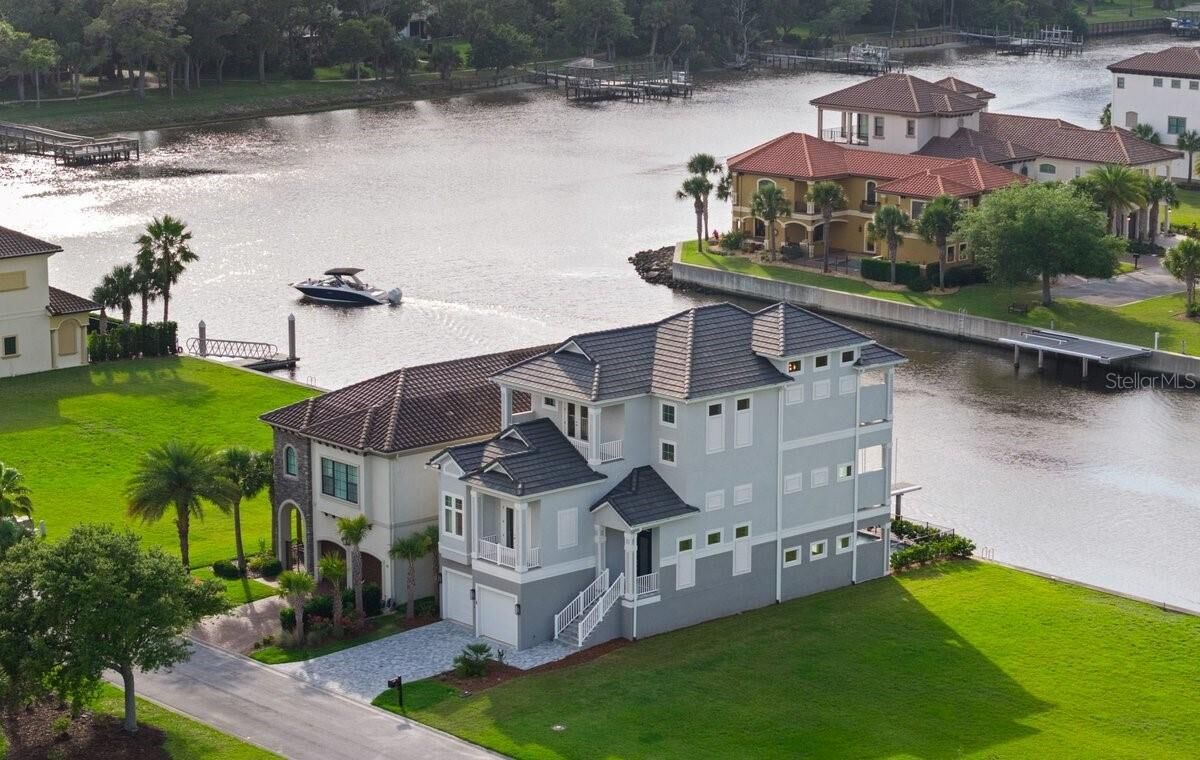 Property Photo:  18 Spinaker Circle  FL 32137 