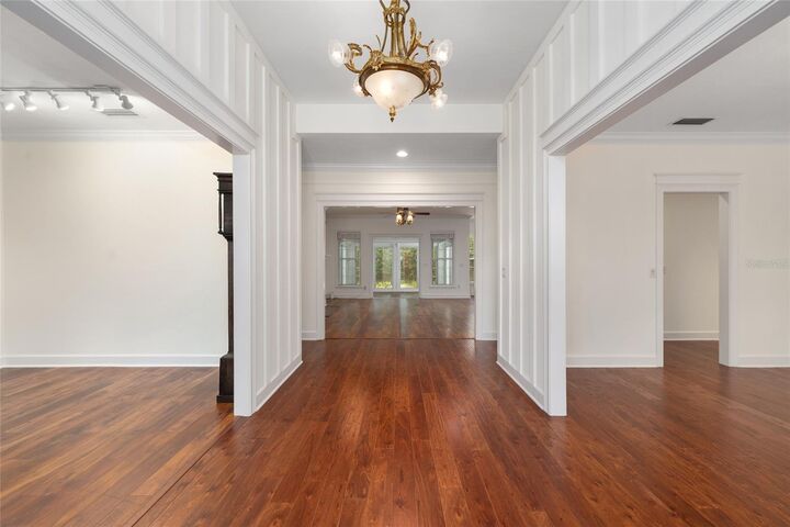Property Photo:  3526 NW 18th Avenue  FL 32605 