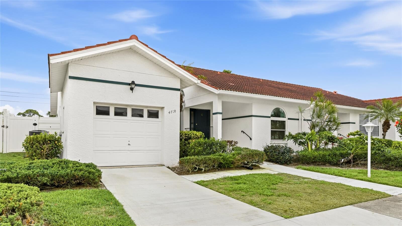 Property Photo:  4718 61st Avenue Terrace W  FL 34210 