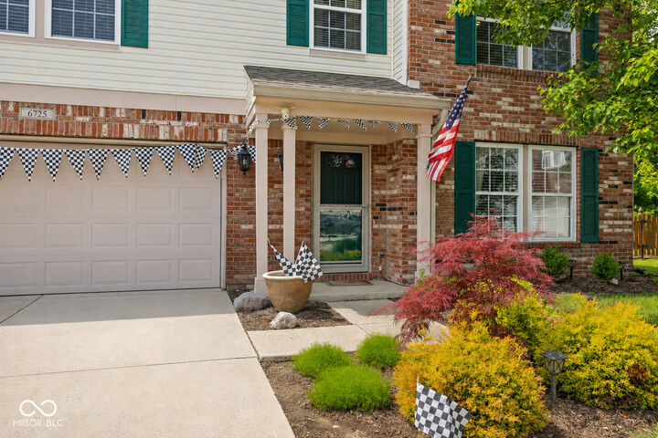 Property Photo:  6725 Amber Springs Way  IN 46237 