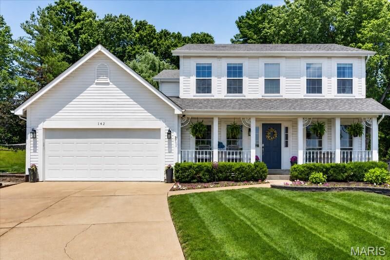 Property Photo: 172 Rockwood Place Court MO 63025