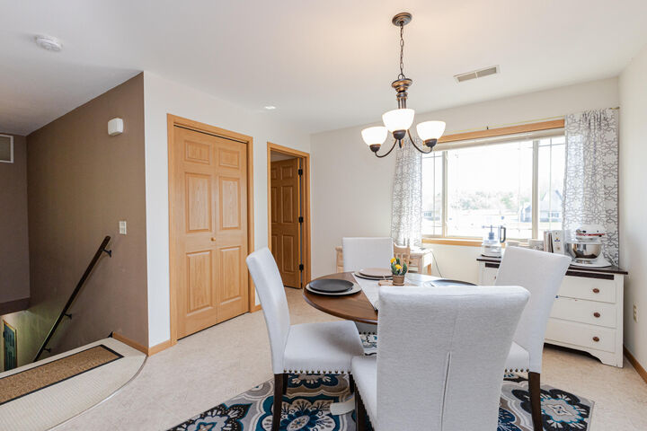 Property Photo: 984 Spring Ct WI 53095