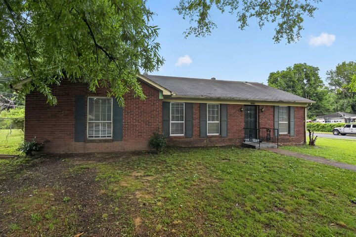 Property Photo: 3332 Clearbrook St TN 38118