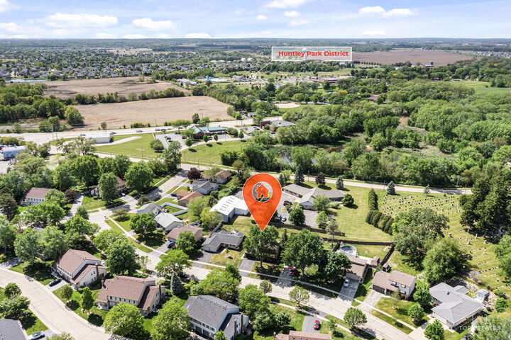 Property Photo:  11716 Davey Drive  IL 60142 