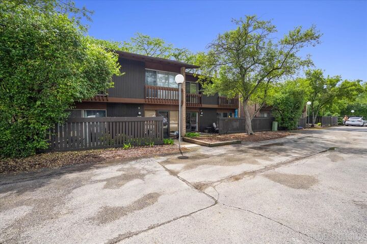 Property Photo:  5936 Greenview Road 5936  IL 60532 