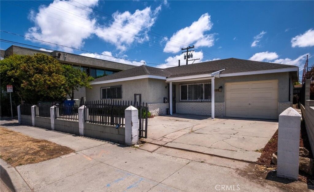 Property Photo:  3128 W 147th  CA 90249 