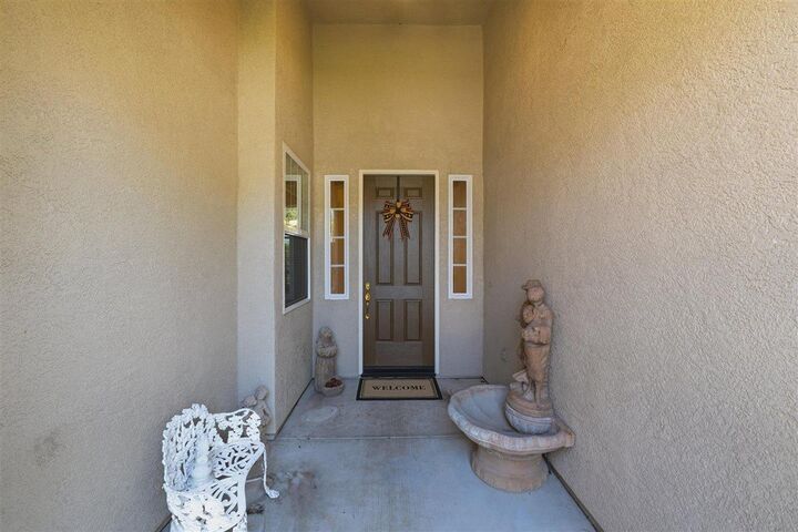 Property Photo: 4129 Poppleton Way CA 95608