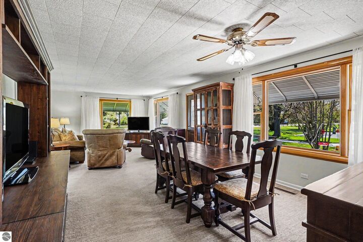 Property Photo:  1921 N Huron Rd  MI 48763 