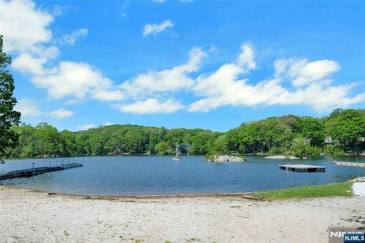 Property Photo: 23 Cottonwood Court NJ 07460