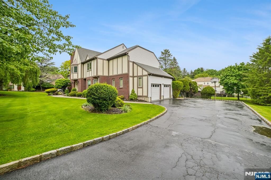Property Photo:  38 Howell Drive  NJ 07044 