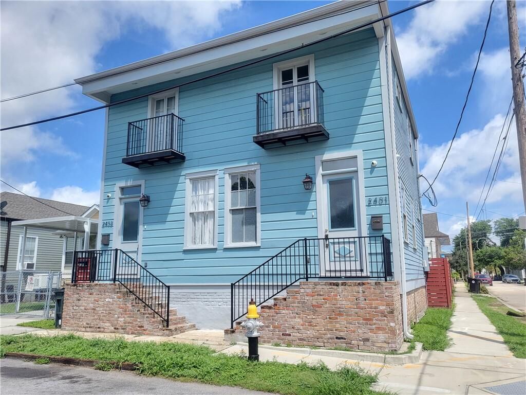 Property Photo: 2403 S Saratoga Street LA 70113