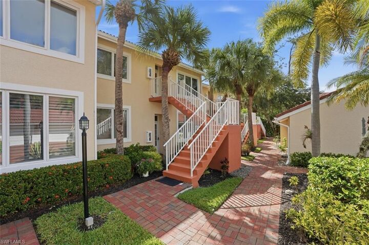 Property Photo: 2365 Hidden Lake Dr 6 FL 34112