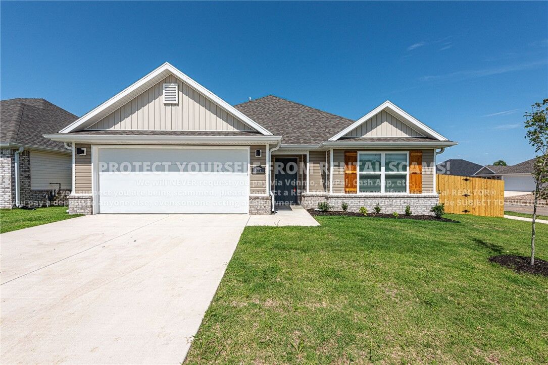 Property Photo:  617 S Wagon Wheel Avenue  AR 72704 
