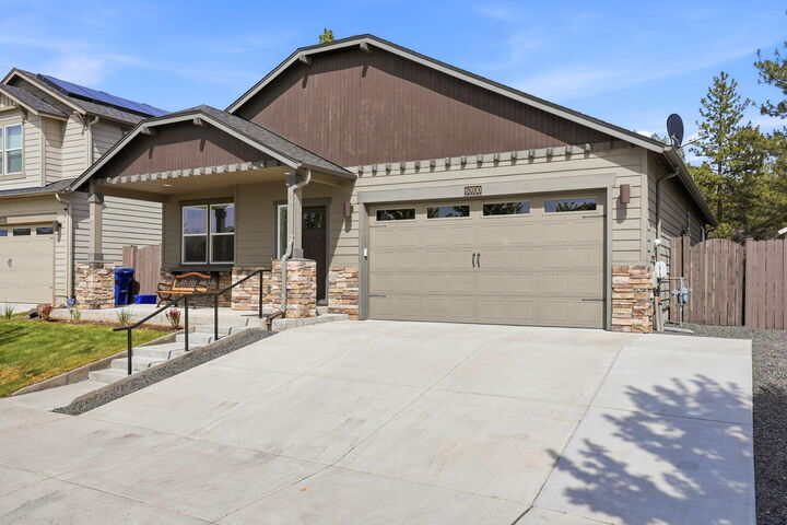 Property Photo: 60930 SE Sweet Pea Drive OR 97702